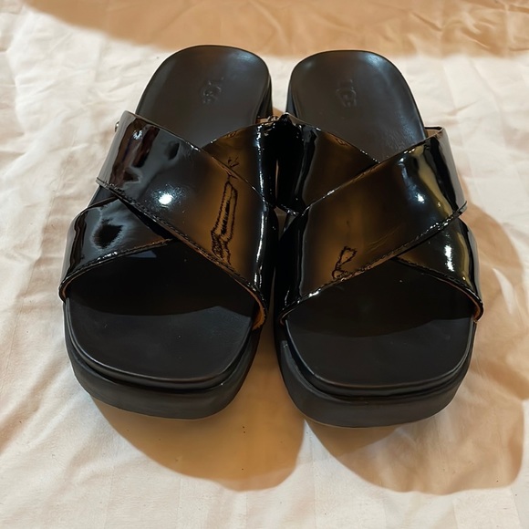UGG Shoes - UGG Black patent leather platform sandals, size 6, like new